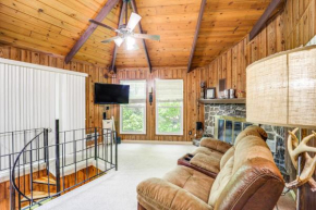 Beech Mountain Cabin with Deck, Grill Ski and Hike!